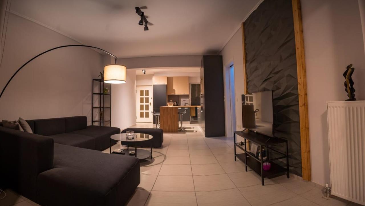 Apartament It Is A Pleasant, Modern, Functional House! Pireus Zewnętrze zdjęcie